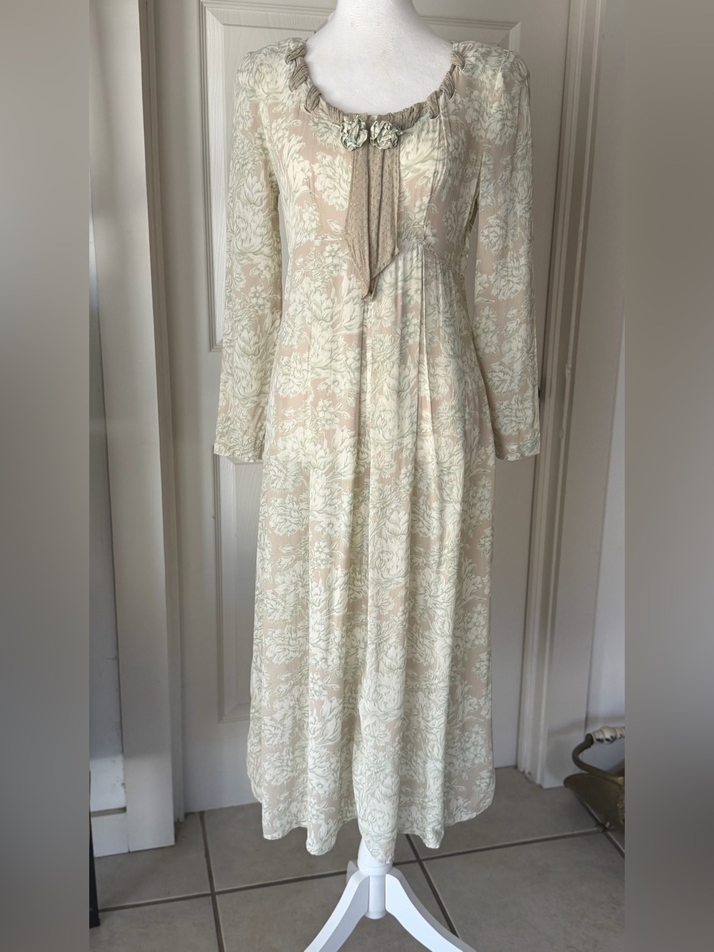 Vintage 90s Carole Little Petites Dress Size 2 German Rayon Floral Cottagecore